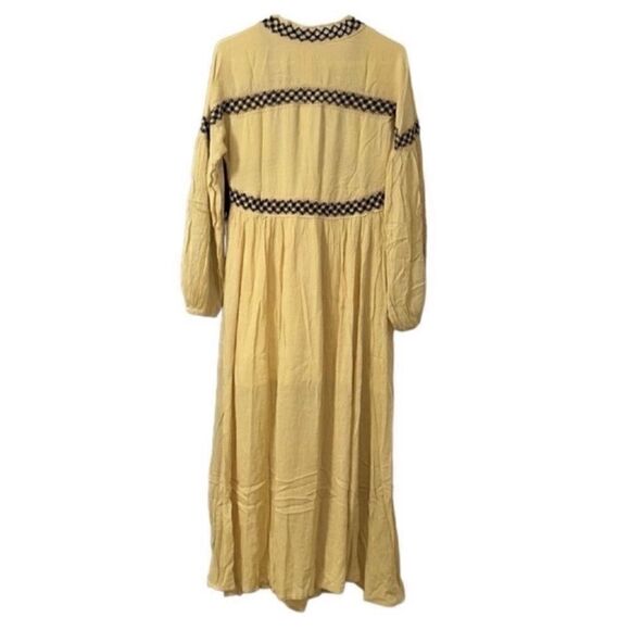 Raga Yellow LongSleeve Oversized Maxi
Dress(Size Small) - Picture 6 of 10